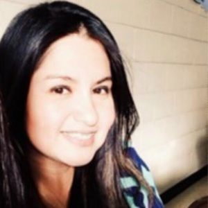 Meet your Posher, Cynthia